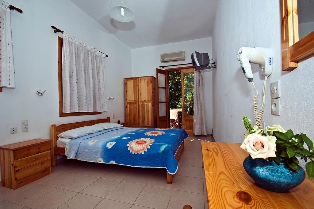 Athina Apartments Neo Klima Habitación foto